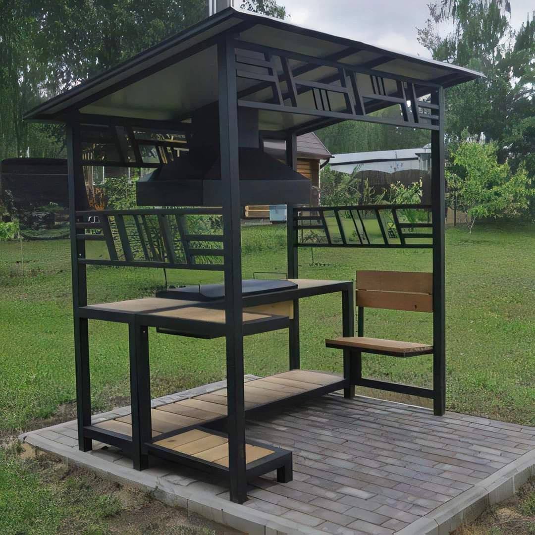 Мангальная зона с навесом